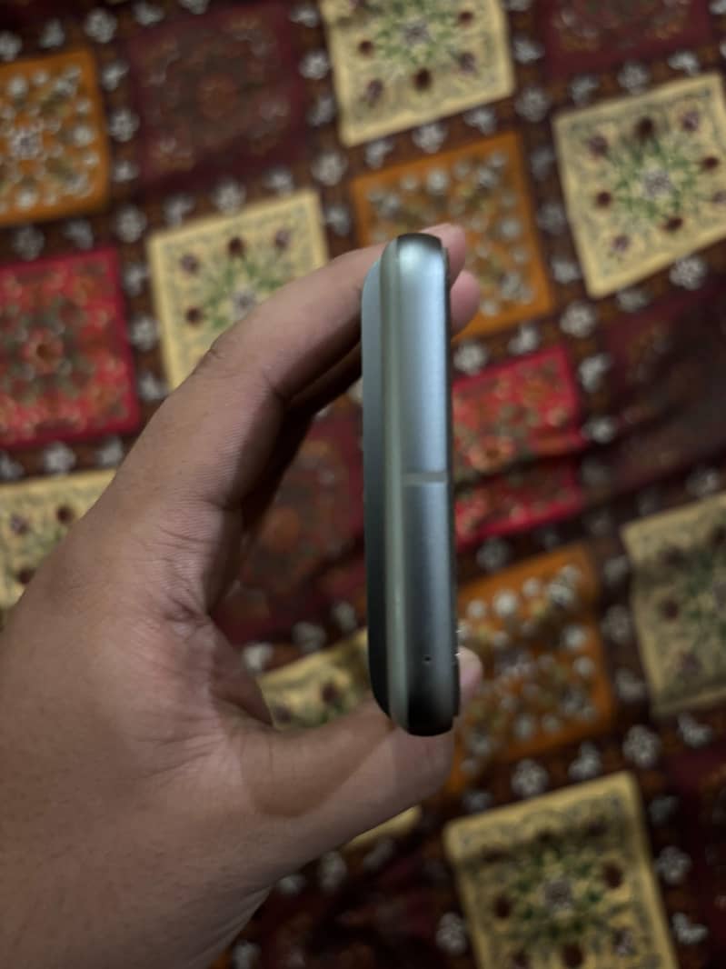 Google Pixel 8 3