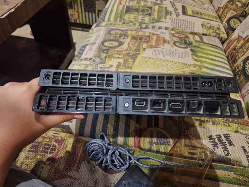 PS4 fat 11