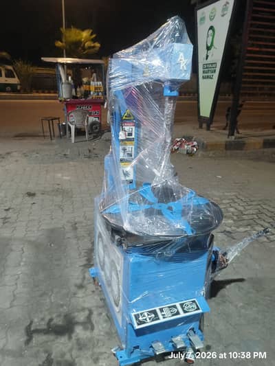 Tyre changer machine media etali ( AK )