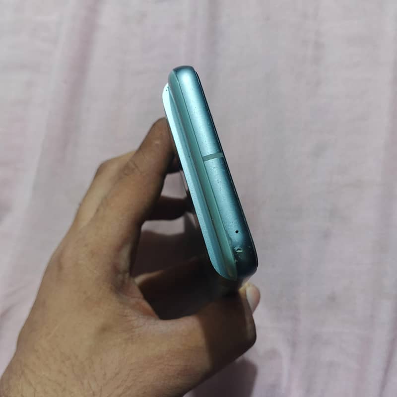 Google Pixel 8 3
