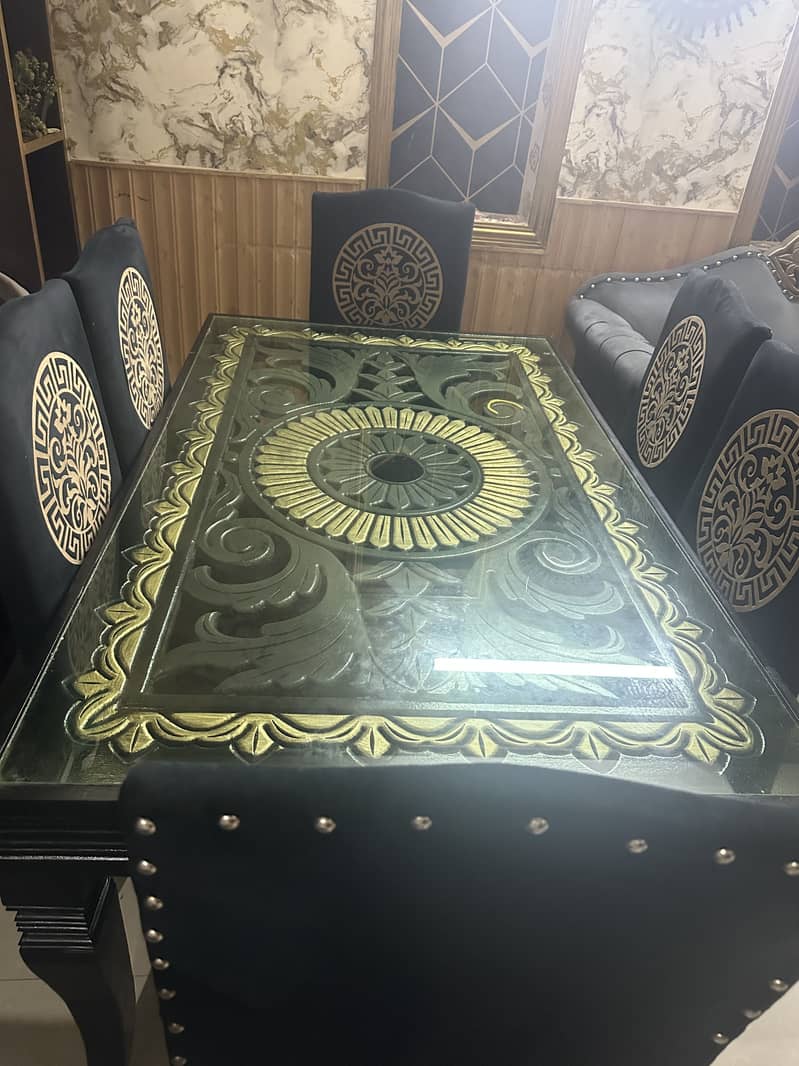 Dining table 4