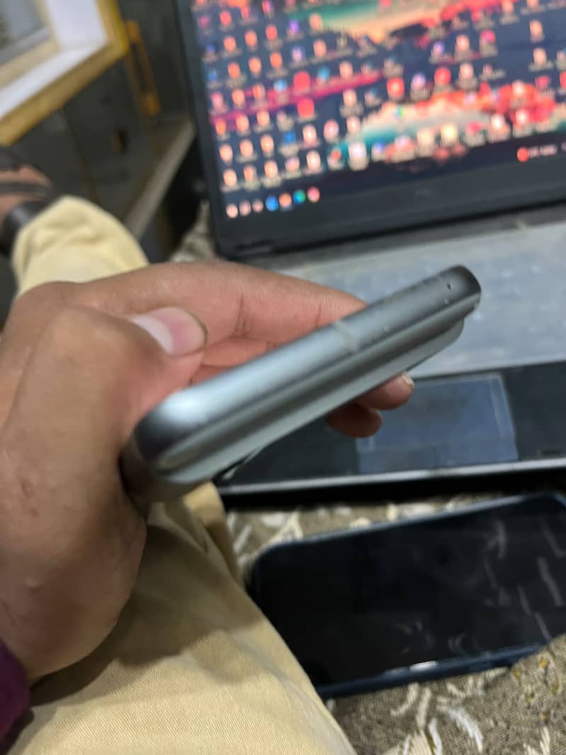 Google Pixel 8 1