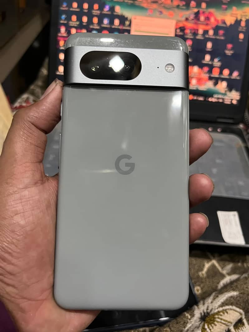 Google Pixel 8 3