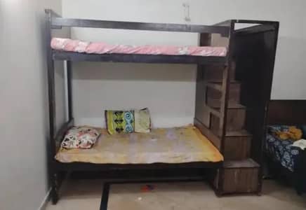 khawaja. s bunk bed going to cheap price only 25000