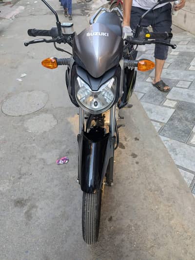 Suzuki GSX 125