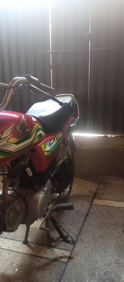 Honda 70 22/23 model Exchange possible only 125