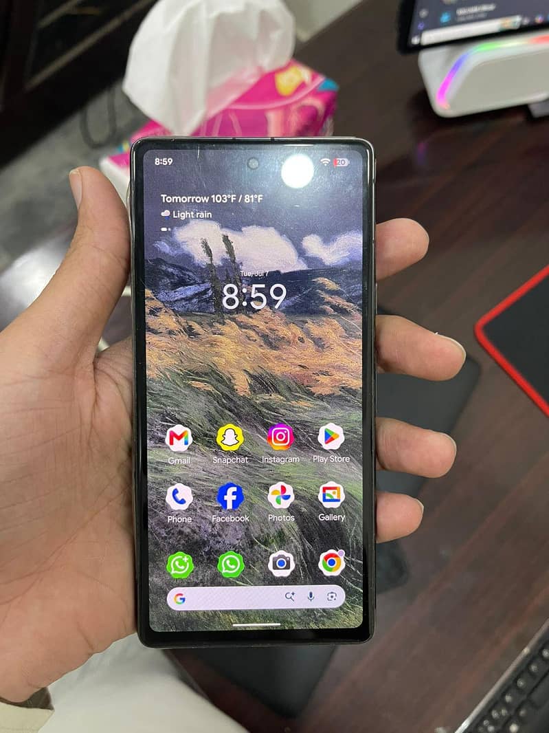 Google pixel 7a 4