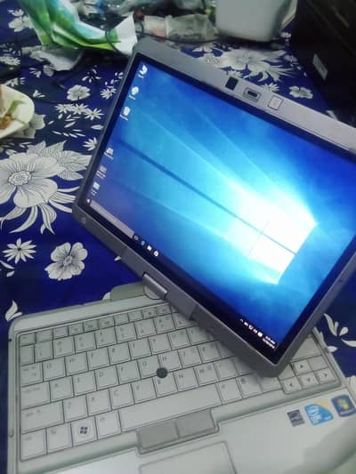 hp elitebook core i5 4gb ram, SSD,graphics card touchscreen and pen
