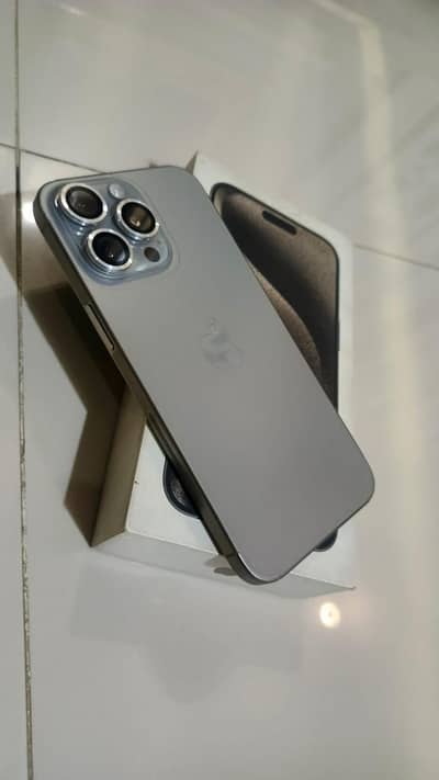 Apple iPhone 15 Pro Max
