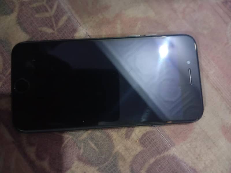 Apple iPhone 7 3
