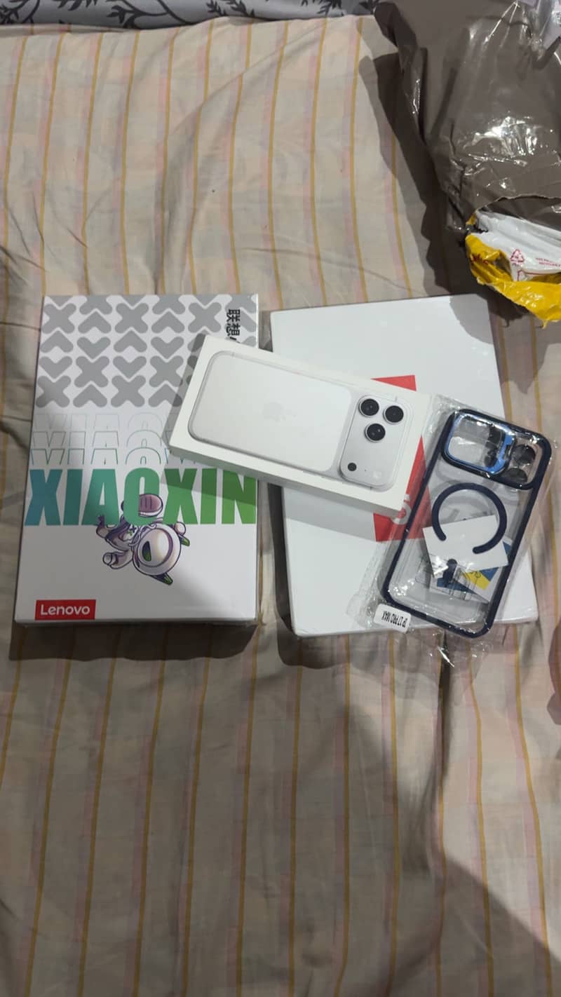 Apple iPhone 17 Pro Max - Box pack 1