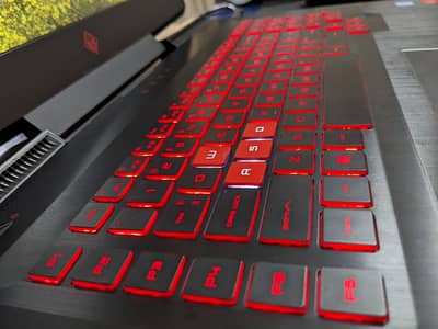 HP OMEN 17" - Gaming Laptop | i7-7700HQ | 32 GB RAM | Radeon RX580 8GB