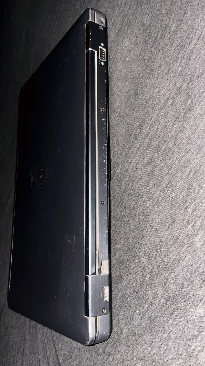 Dell Latitude E6540 7