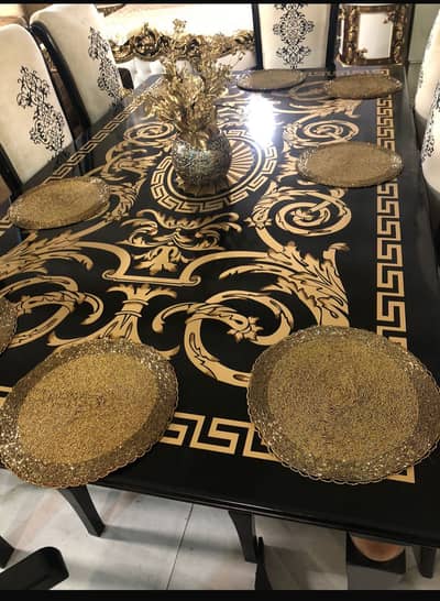 Dinning table contact 03000050701 only watsap