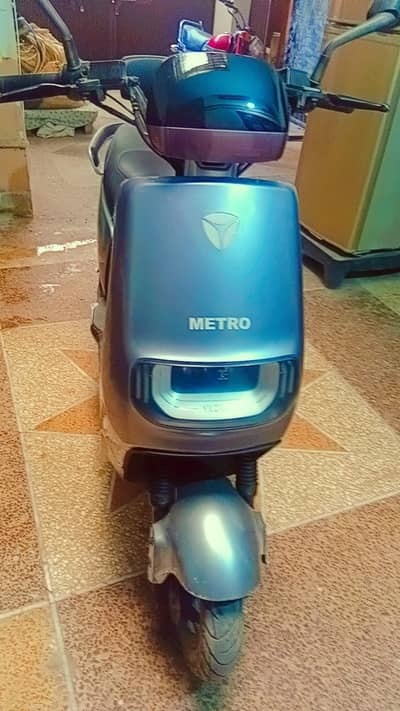 Metro E8S