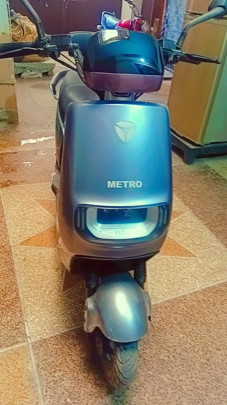 Metro E8S 0