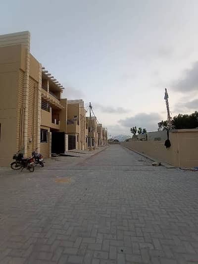 6 Room Bungalow 120 Square Yard Ready To Move House Boundary Wall Society Kings Garden Phase - 1 Scheme 33 Near To Capital Society