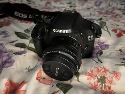 Canon 550D DSLR Camera for Sale