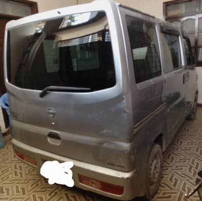 Nissan Clipper 2012