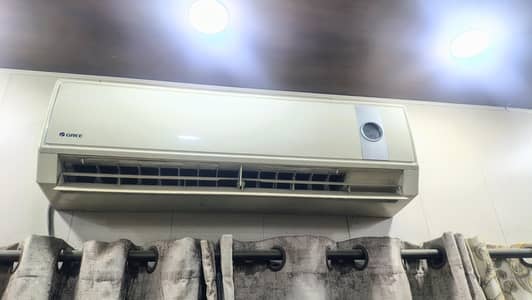just like brand new no repair no leakage original condition