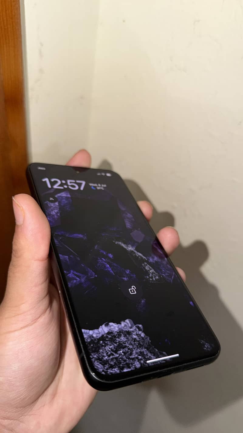 Google Pixel 8 6