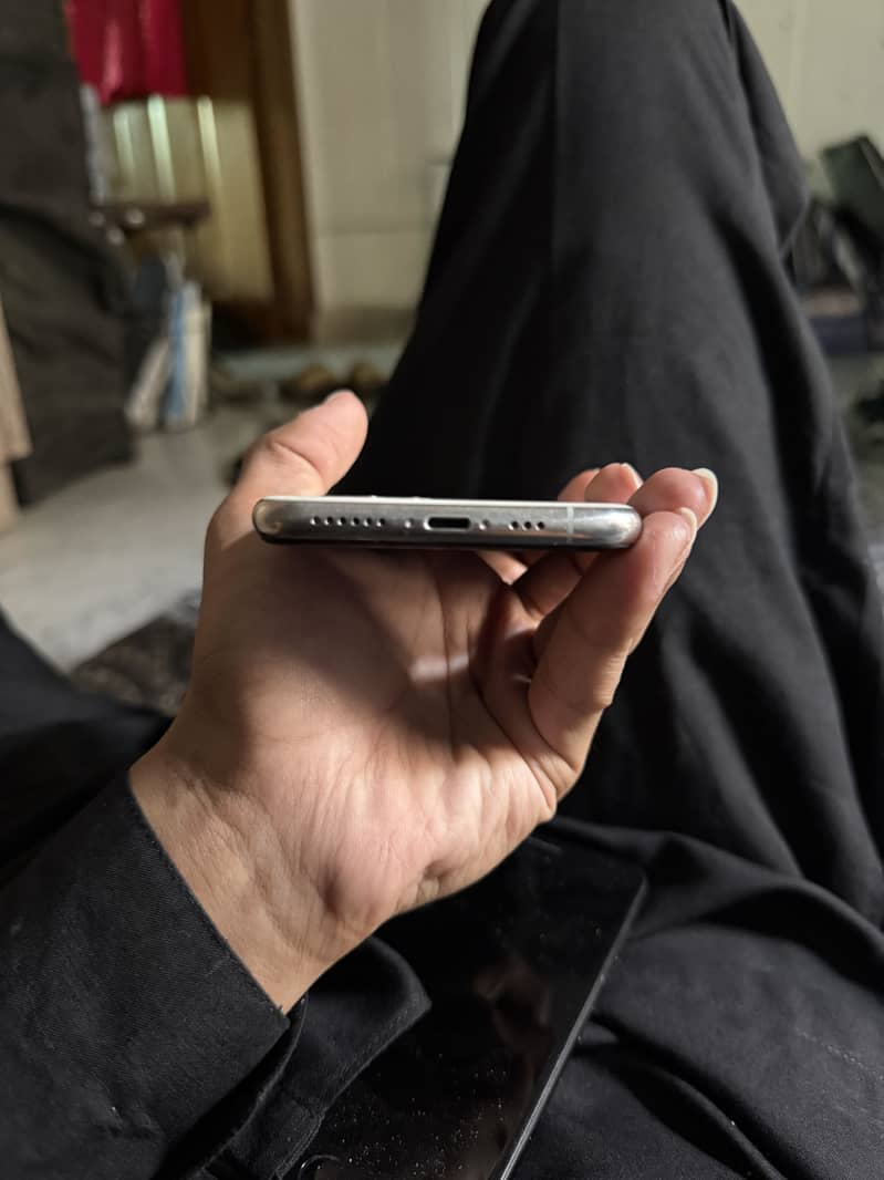 Apple iPhone 11 Pro 3