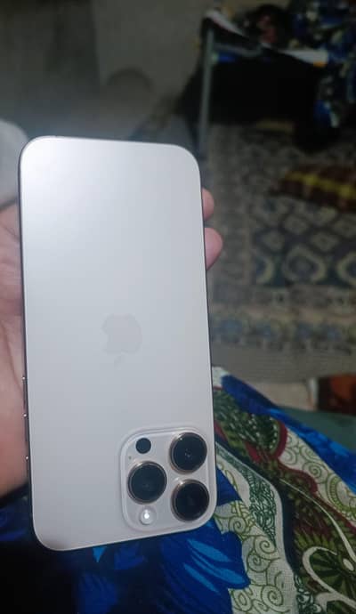 Apple iPhone 16 Pro Max