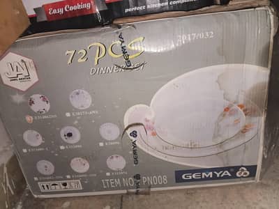 Crockery set