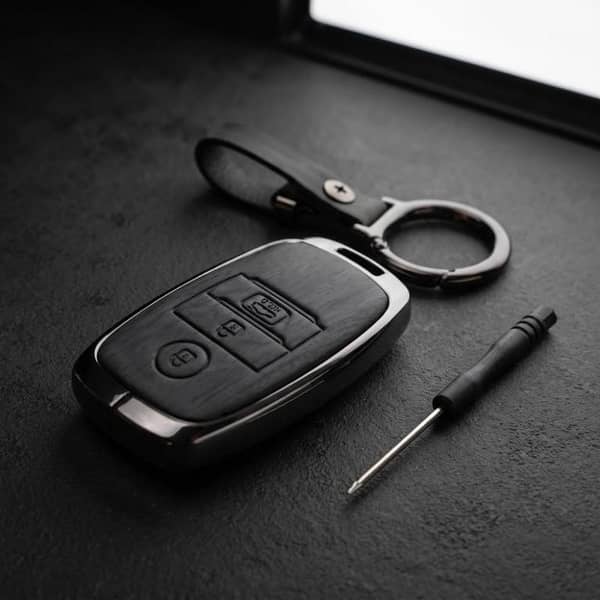 KIA Sportage Old 2020 Model Elite Series Metallic Car Key Case Luxury Zinc Alloy Protection Case(Black)