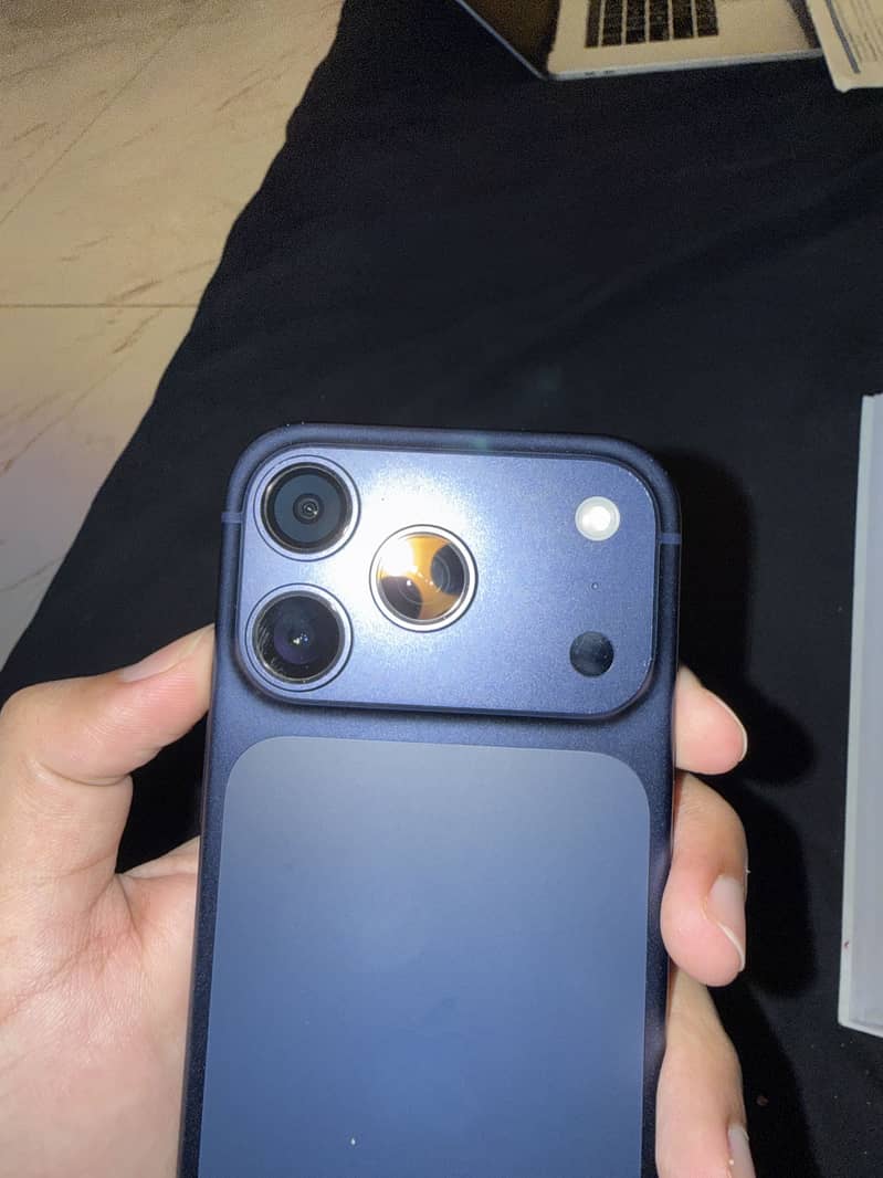 iPhone 17 Pro 1