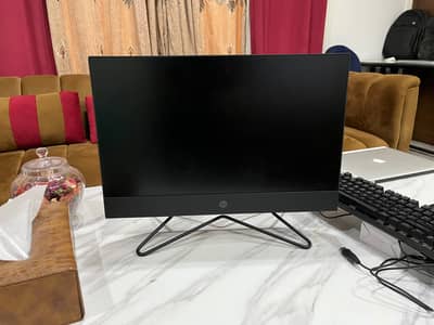 HP All in One PC 10GEN Core i5 Boardless LED 22 INCH