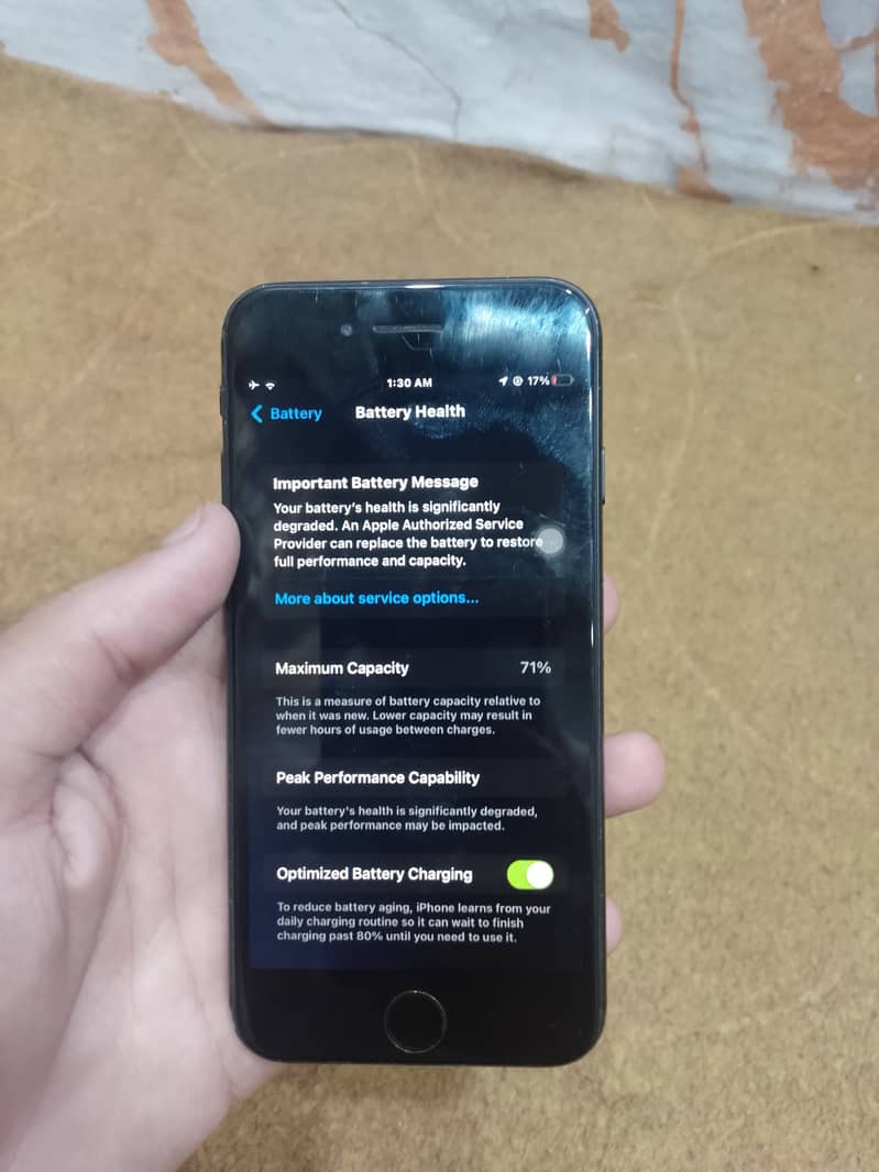 Apple iPhone 7 0