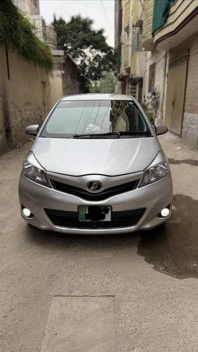Toyota Vitz 2014