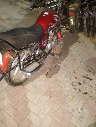 suzuki GS 150 SE