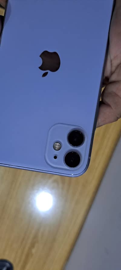 Apple iPhone 11