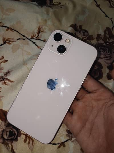 Apple iPhone 13