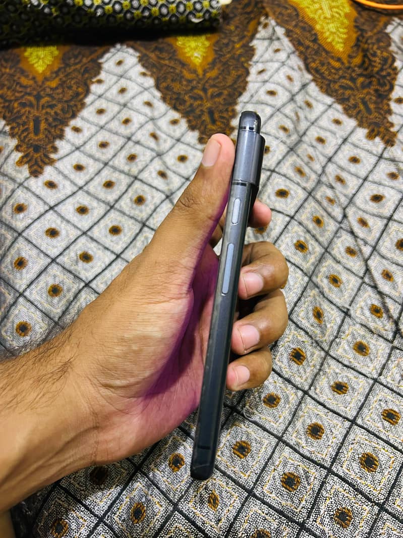 Google Pixel 8 3