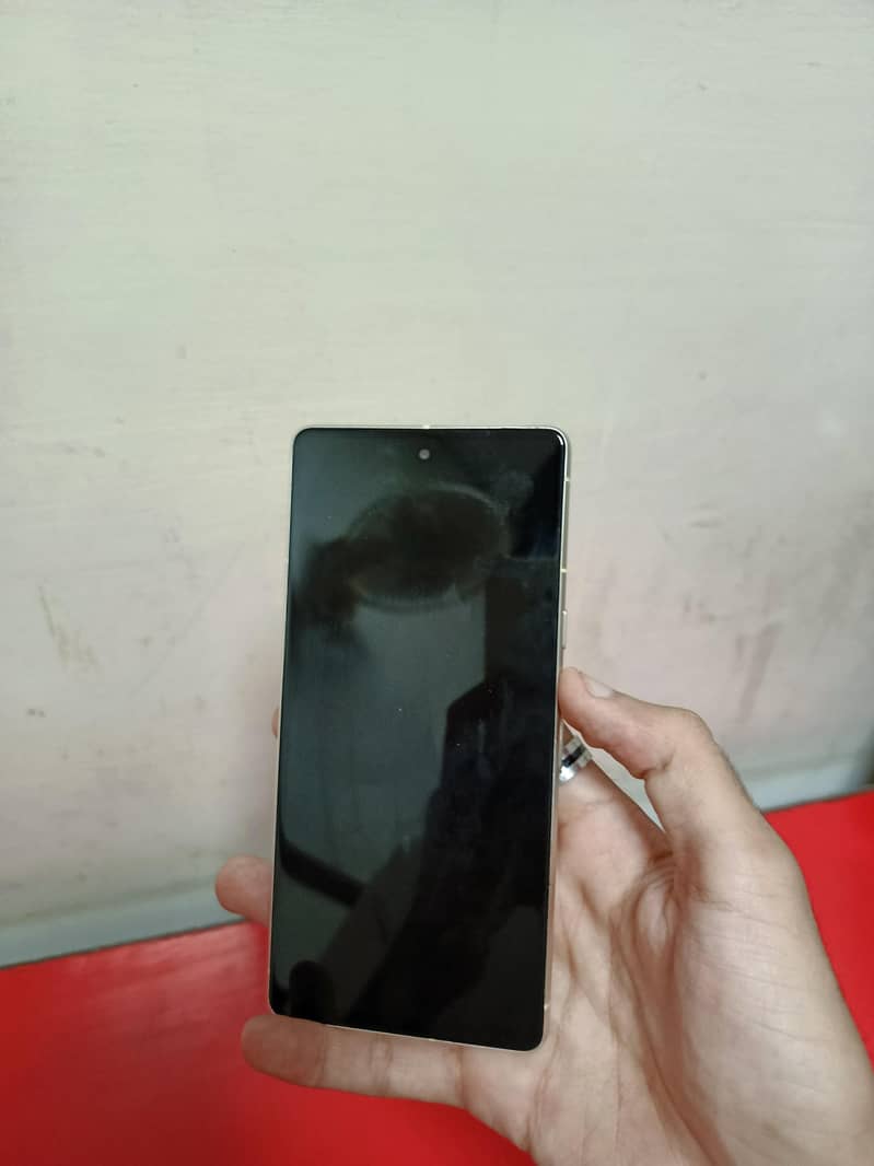 Google Pixel 7 5