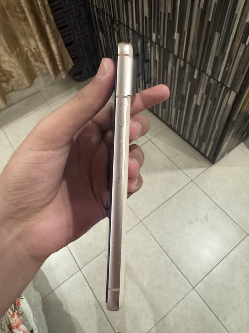 Google Pixel 8 1
