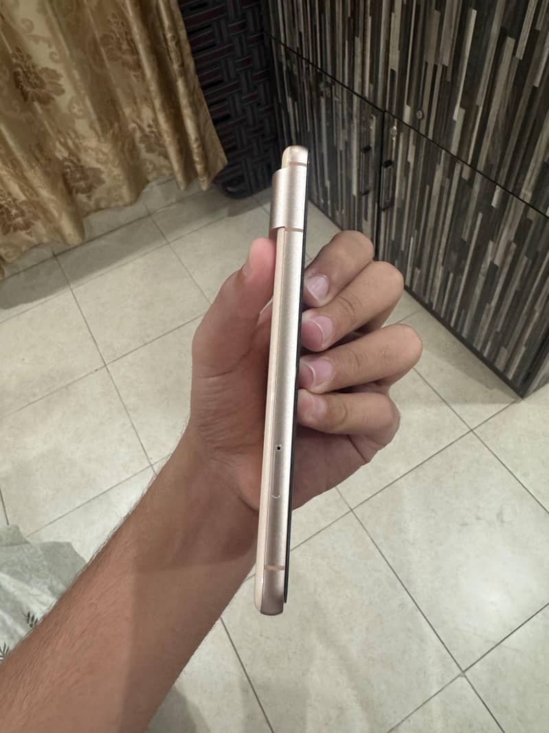Google Pixel 8 2