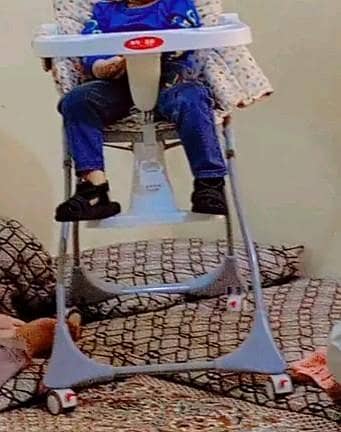 Baby sitting chair for birthday celebration 