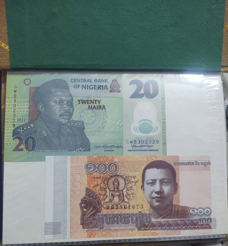 33 Foreign Notes collection from different countries. read description 0
