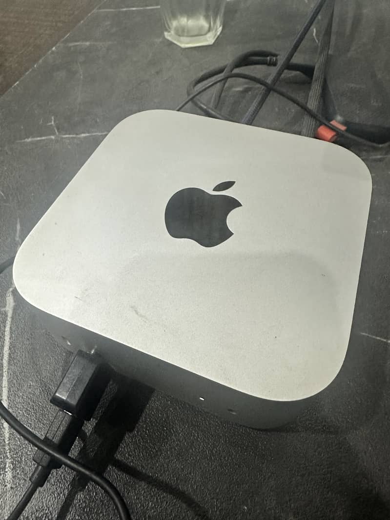 Apple Mac Mini M4 (9/10 condition) 0