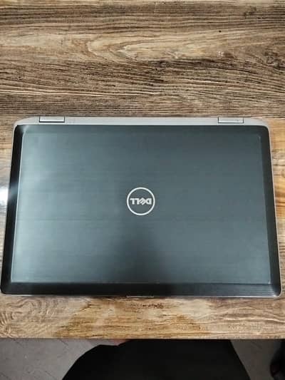 Dell E6520,