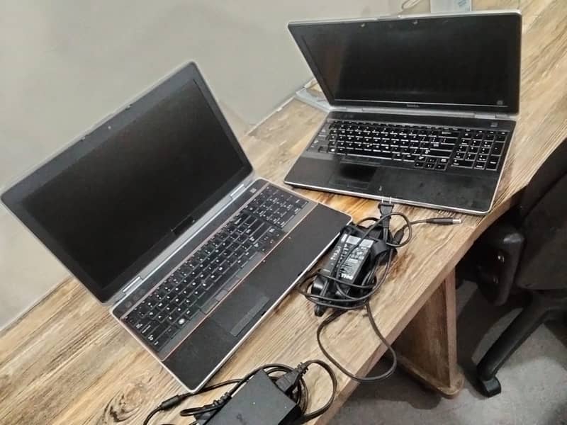 Dell E6520, 6