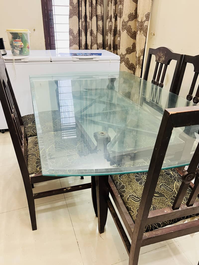 6 seater dining table 0