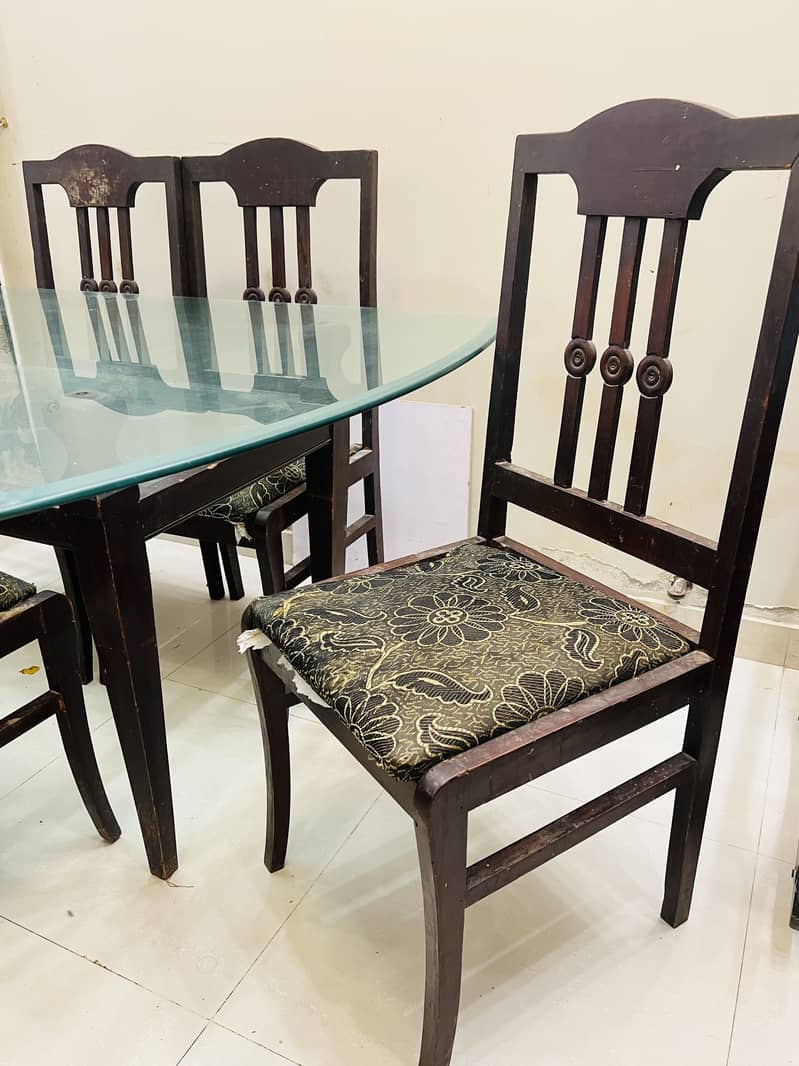 6 seater dining table 4