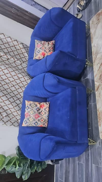 2+1+1 sofa set ( i am selling sofa set on urgant basis