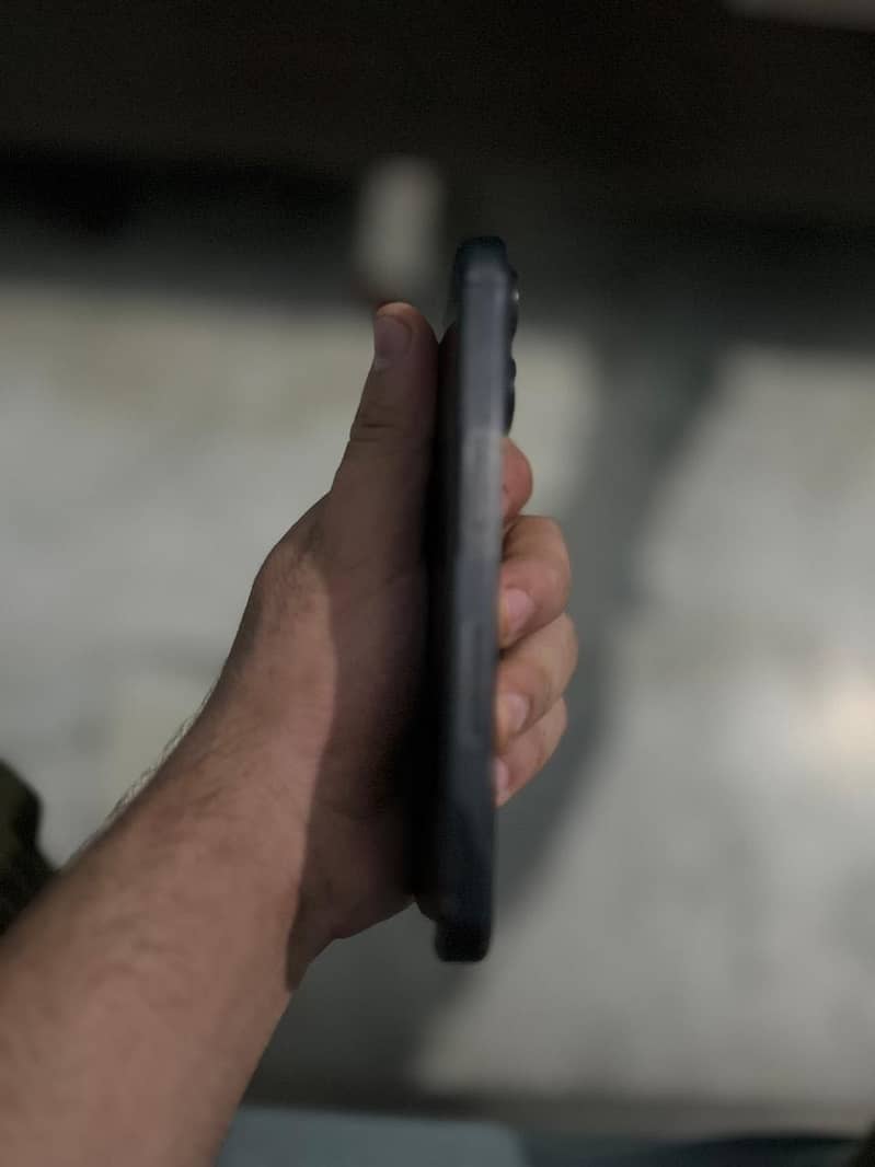 Apple iPhone 15 Pro 1