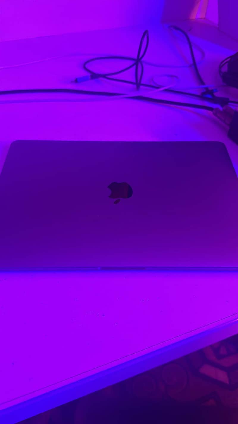 MacBook Pro 2018 0
